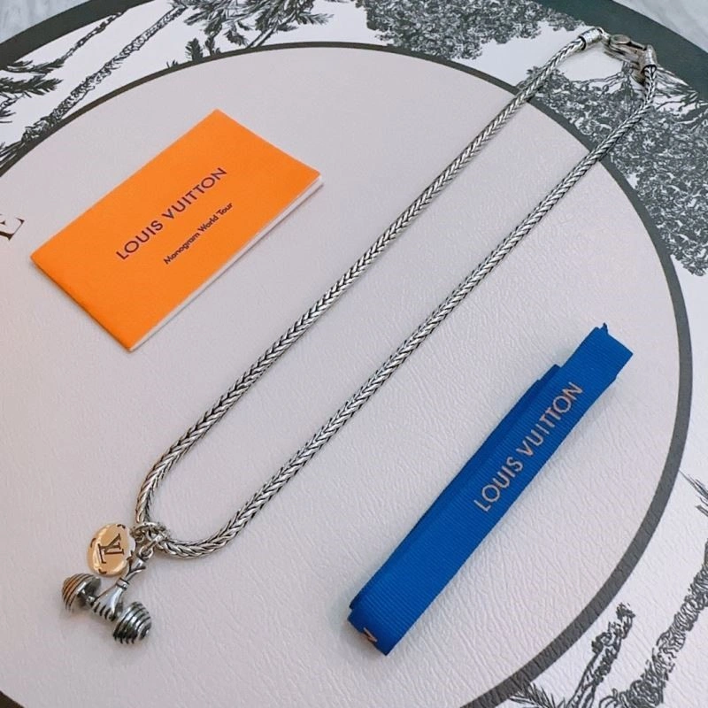 Tailored Louis Vuitton Necklaces 249230