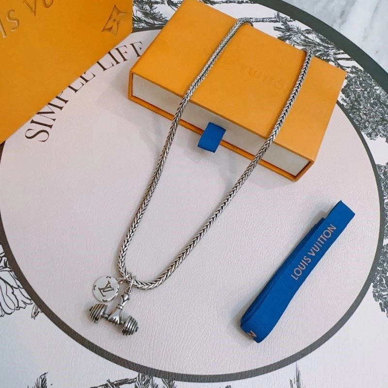 Tailored Louis Vuitton Necklaces 249230