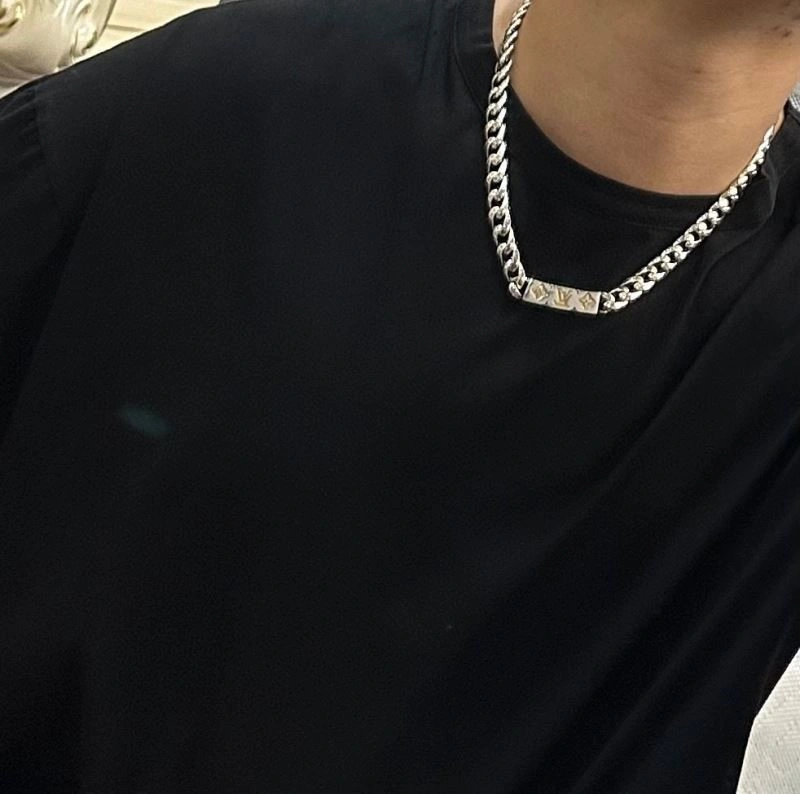 Attractive Louis Vuitton Necklaces 249229