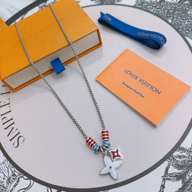 Sleek Louis Vuitton Necklaces 249225