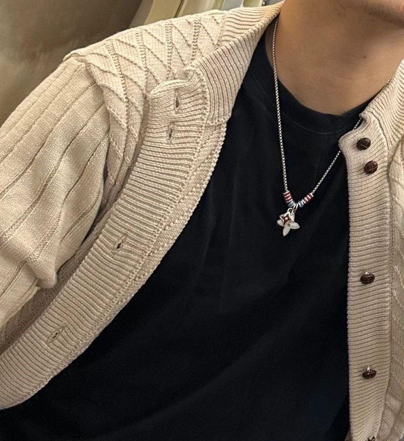 Sleek Louis Vuitton Necklaces 249225