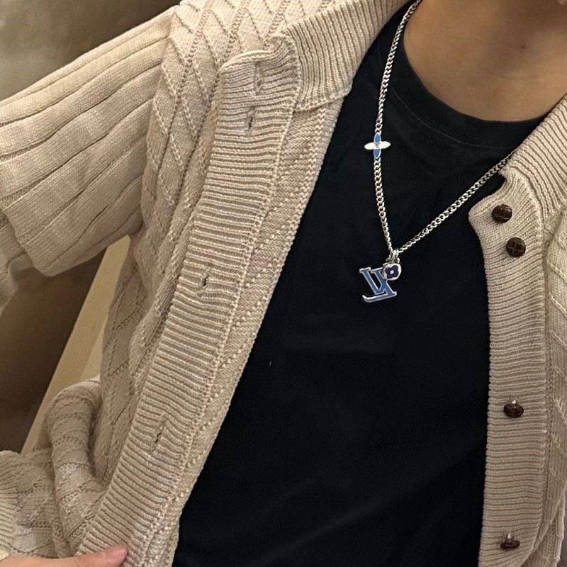 Timeless Louis Vuitton Necklaces 249223