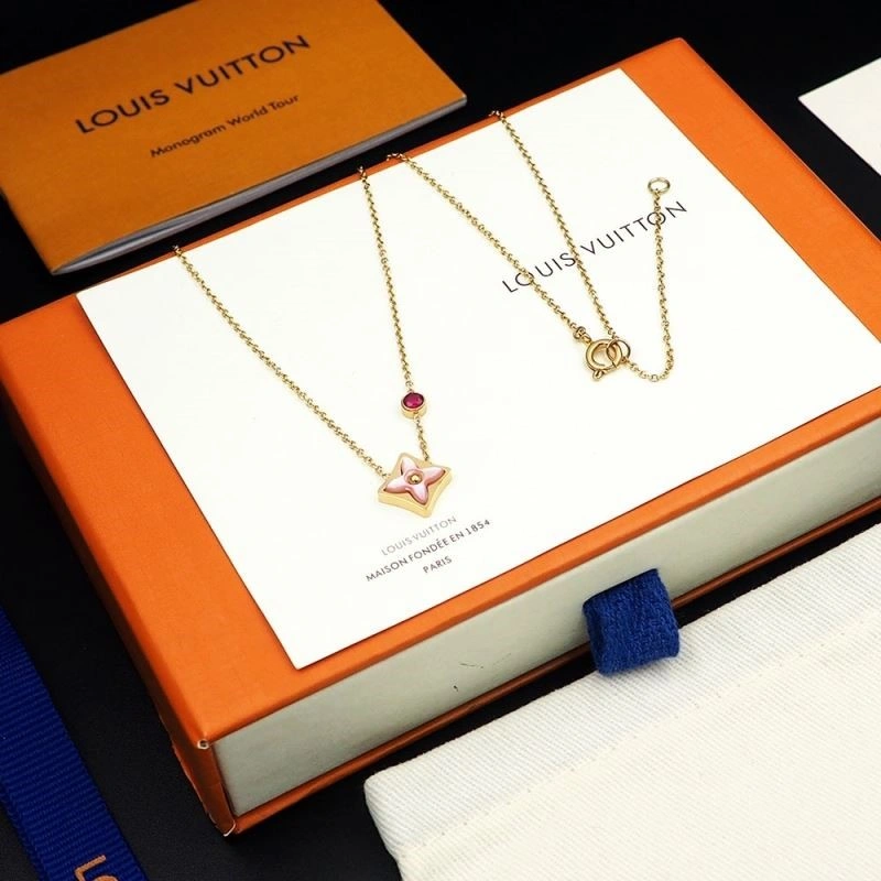 Louis Vuitton Necklaces Flexible 249212