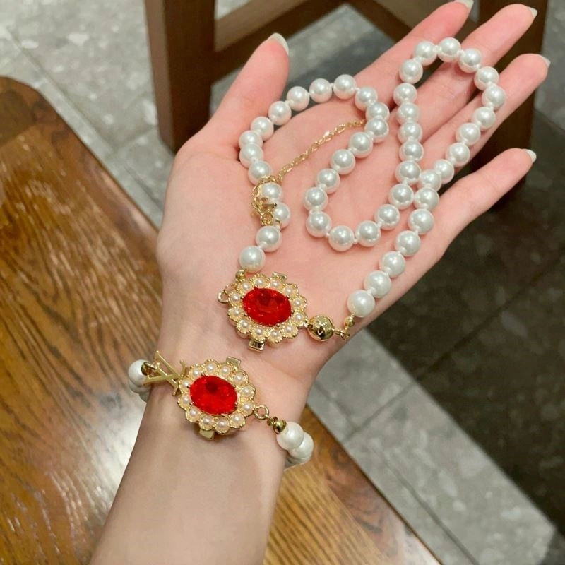 Louis Vuitton Necklaces Reliable 249215