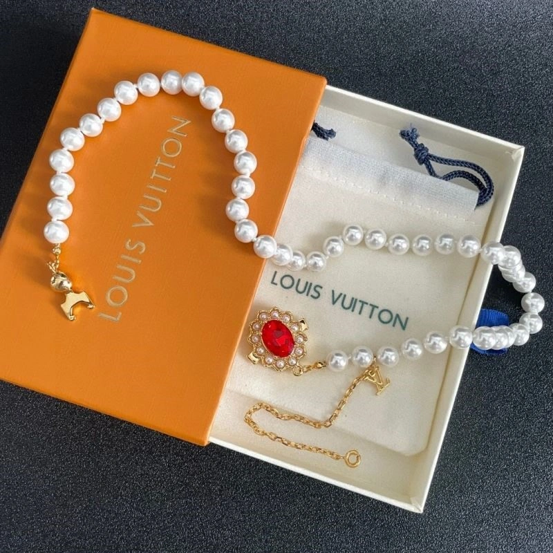 Louis Vuitton Necklaces Reliable 249215