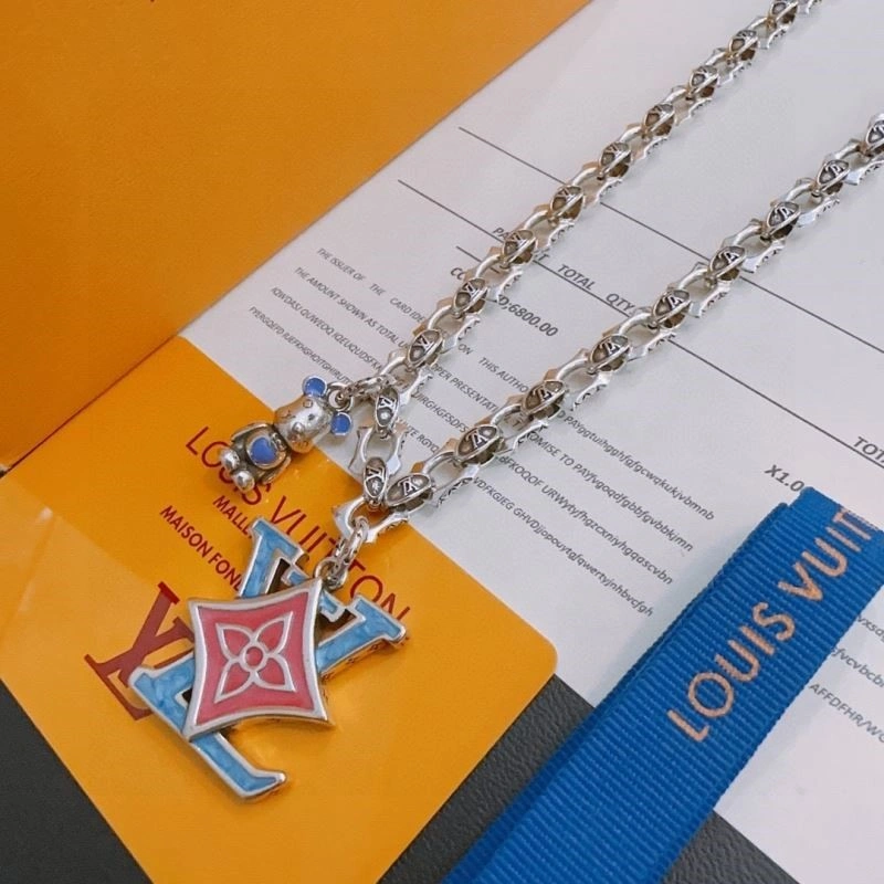 Louis Vuitton Necklaces StreetReady 249210