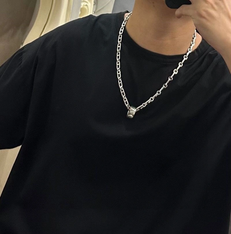 Popular Louis Vuitton Necklaces 249205