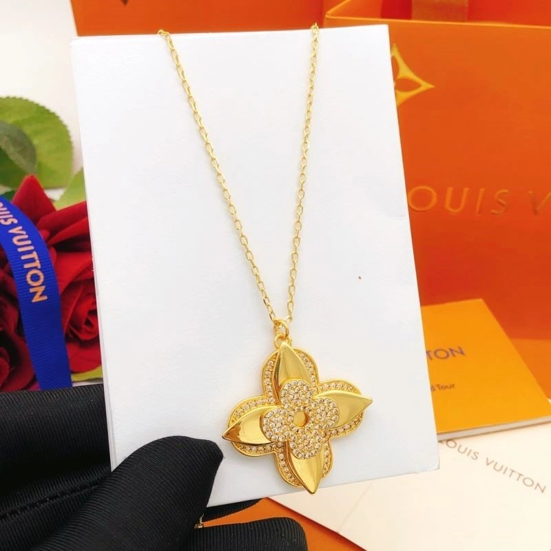Soft Louis Vuitton Necklaces 248997
