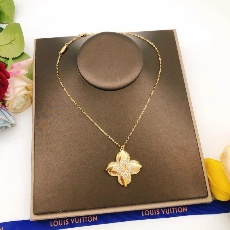 Soft Louis Vuitton Necklaces 248997