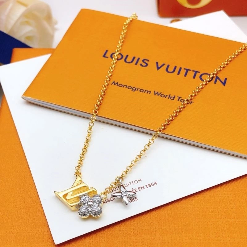 Louis Vuitton Necklaces Bold 248993