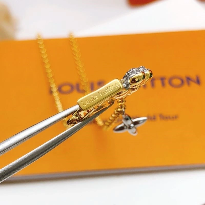 Louis Vuitton Necklaces Bold 248993