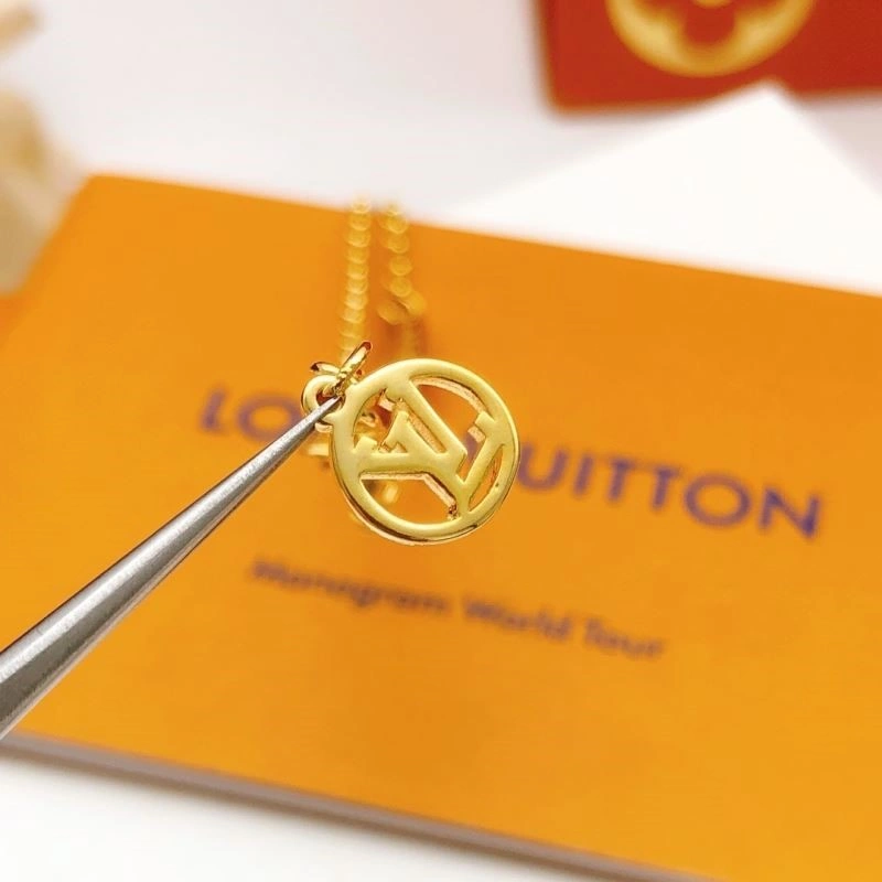 Louis Vuitton Necklaces Bold 248993