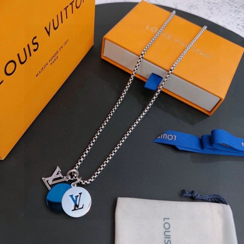 Bold Louis Vuitton Necklaces 248969