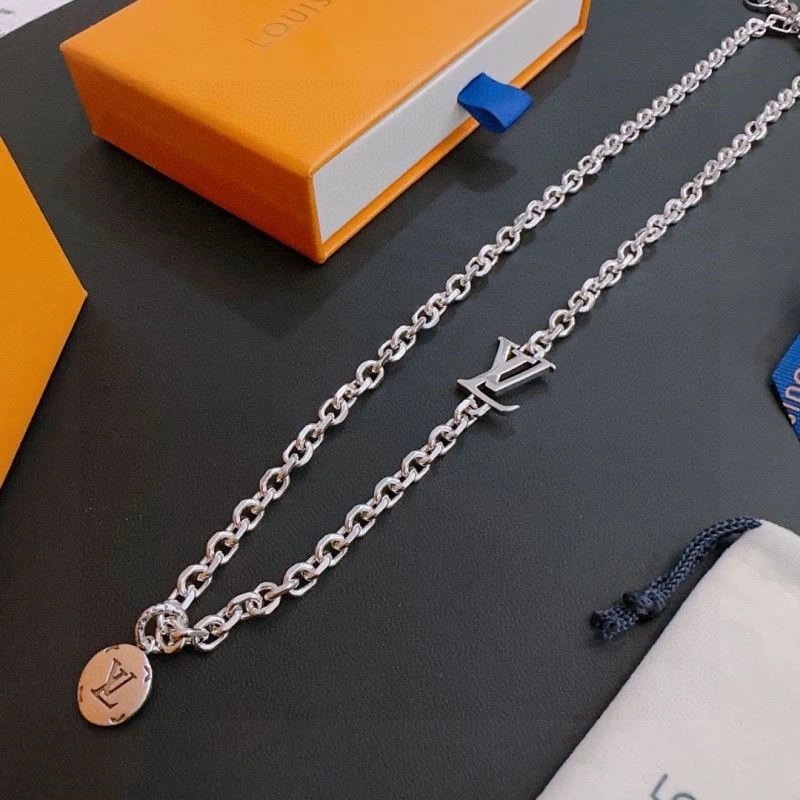 Louis Vuitton Necklaces HighPerformance 248968