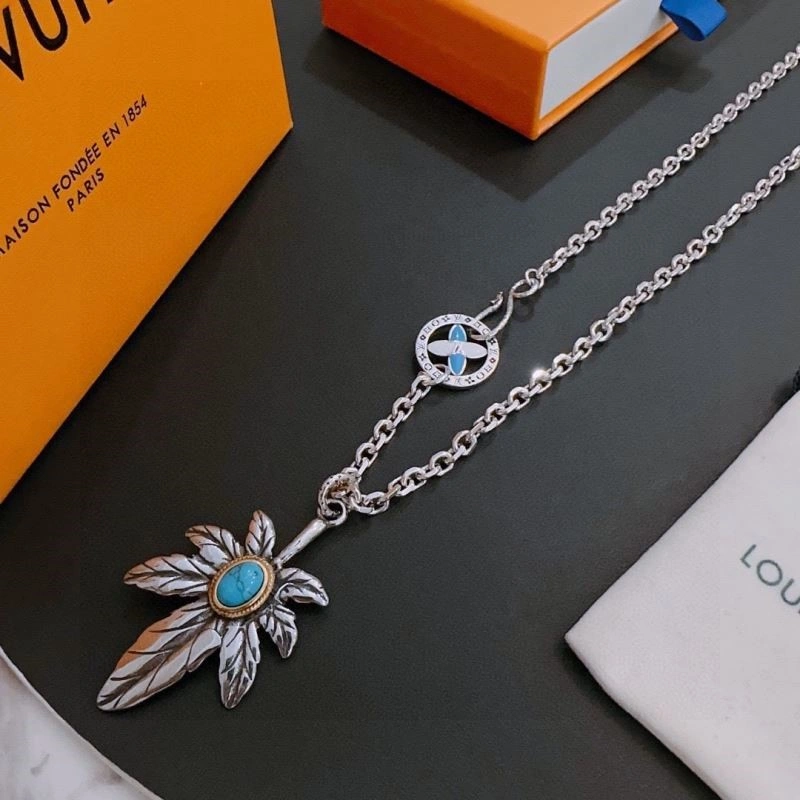 ZipUp Louis Vuitton Necklaces 248965