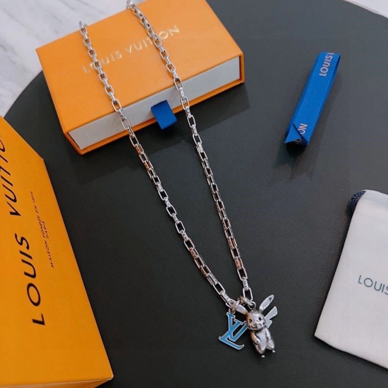 Snug Louis Vuitton Necklaces 248967