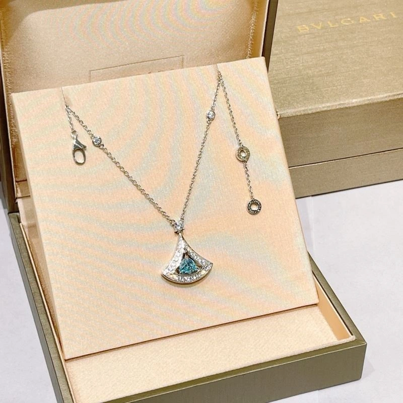 Sustainable Louis Vuitton Necklaces 248953