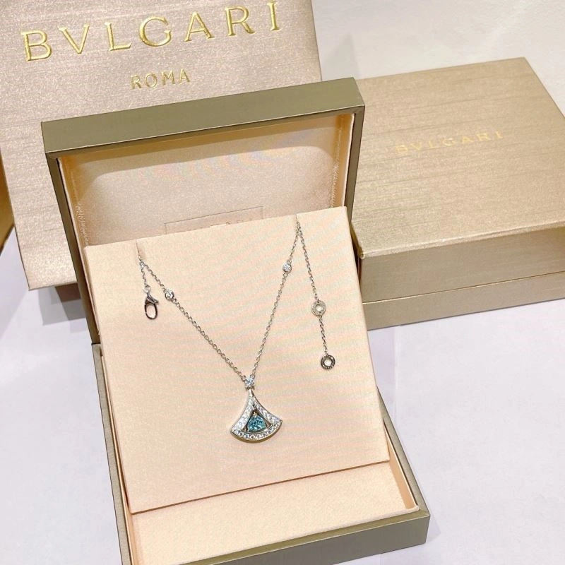 Sustainable Louis Vuitton Necklaces 248953