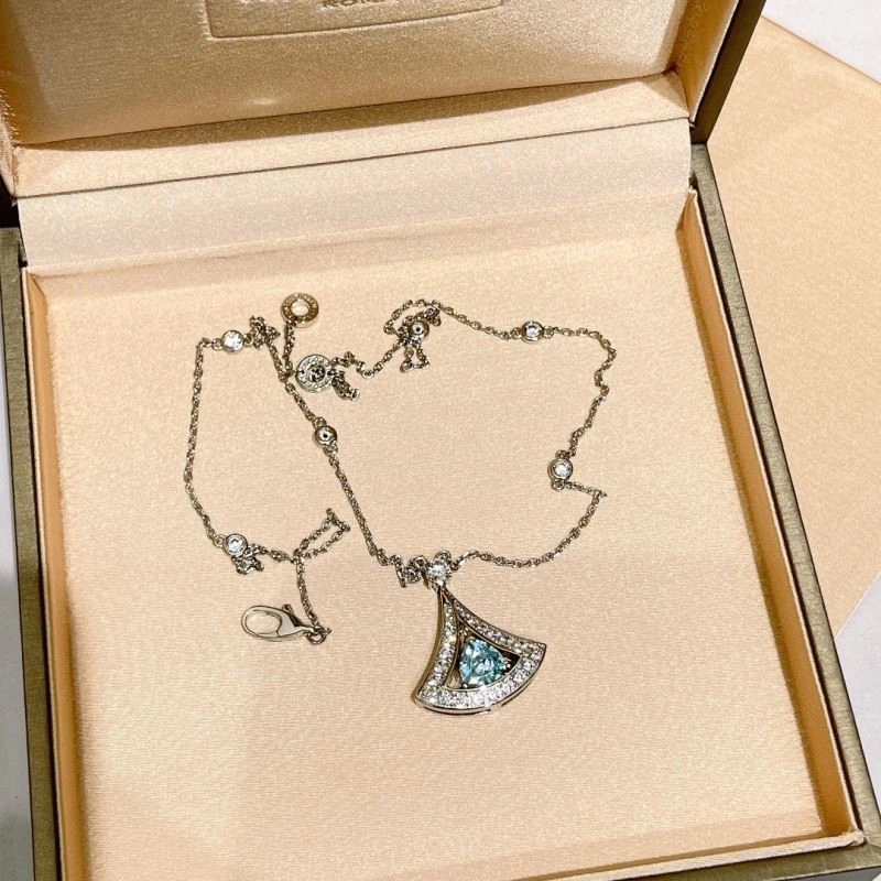 Sustainable Louis Vuitton Necklaces 248953