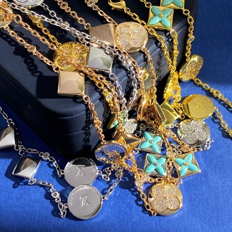 Louis Vuitton Necklaces Casual 248962