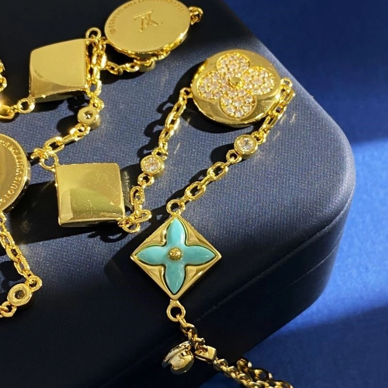 Louis Vuitton Necklaces Casual 248962