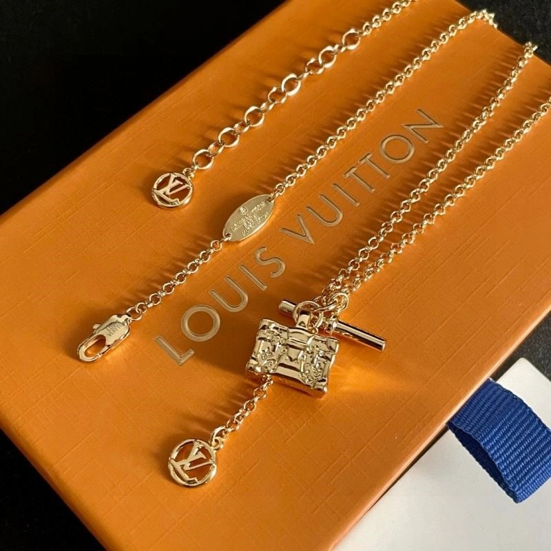 Louis Vuitton Necklaces TimelessDesign 248947