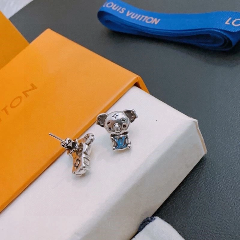 SunProtective Louis Vuitton Necklaces 248944