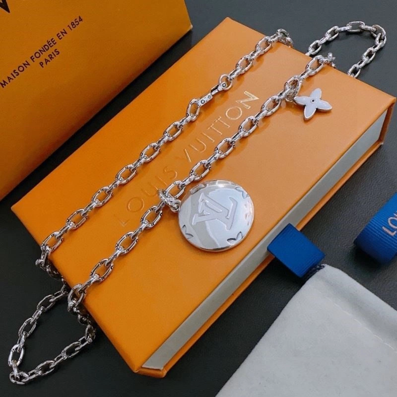 Colorful Louis Vuitton Necklaces 248960