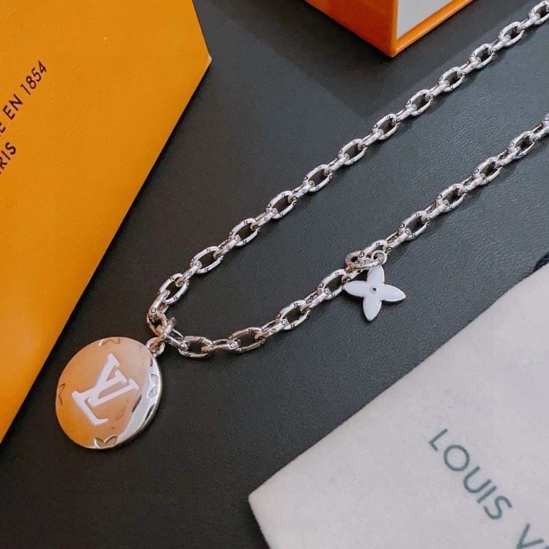 Colorful Louis Vuitton Necklaces 248960