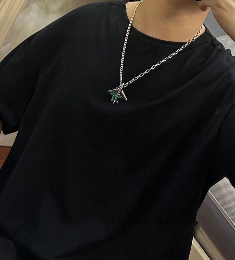 Attractive Louis Vuitton Necklaces 248957
