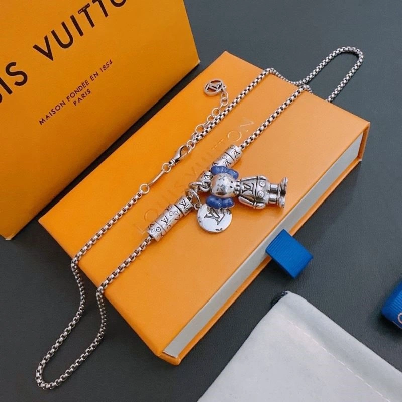 MultiPurpose Louis Vuitton Necklaces 248954