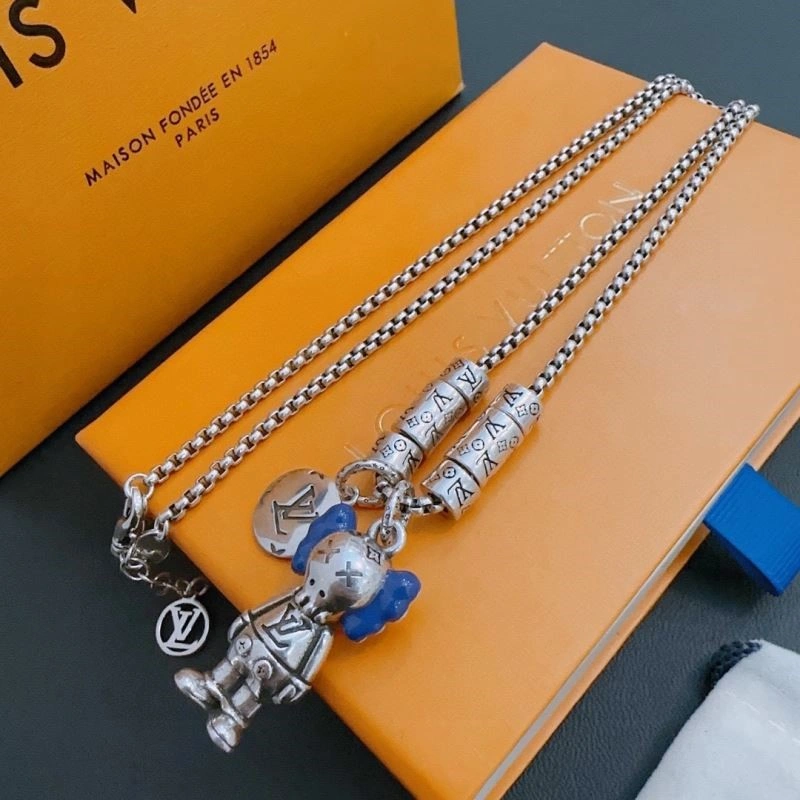 MultiPurpose Louis Vuitton Necklaces 248954