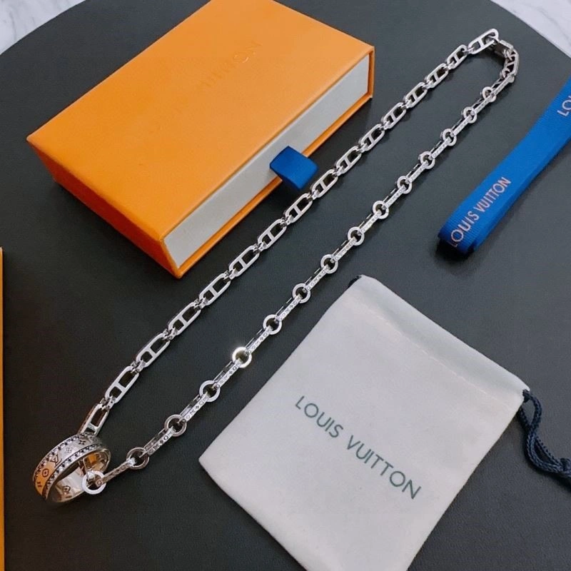 Affordable Louis Vuitton Necklaces 248951