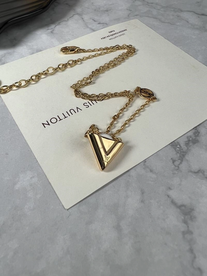 Louis Vuitton Necklaces Flexible 248943