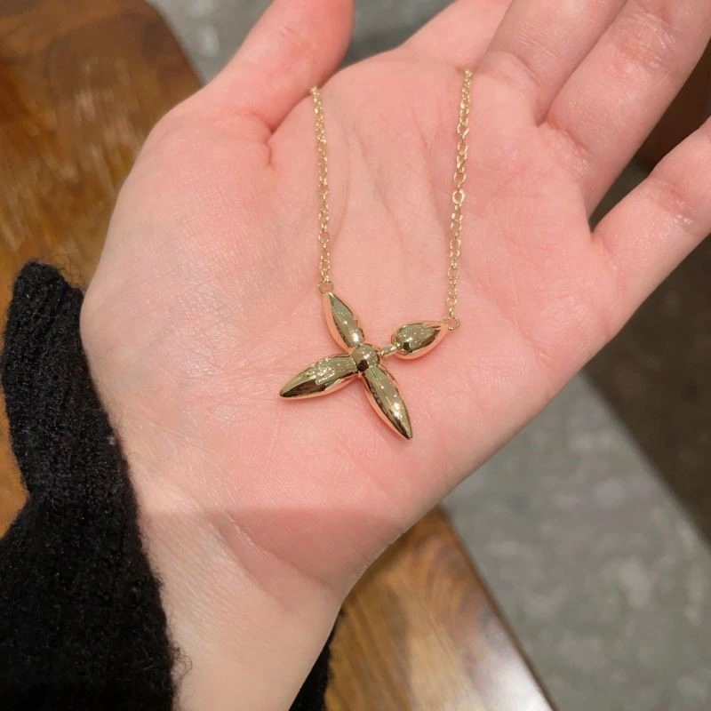 Louis Vuitton Necklaces AllSeason 248958