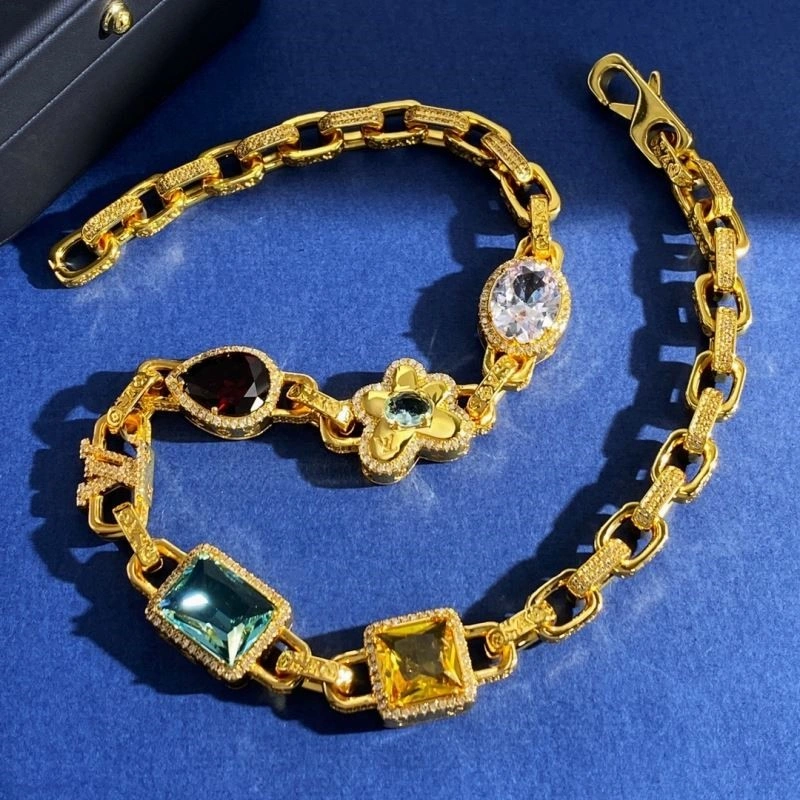 Louis Vuitton Necklaces Upgraded 248964