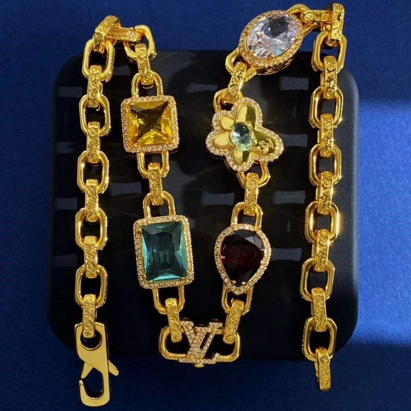 Louis Vuitton Necklaces Upgraded 248964