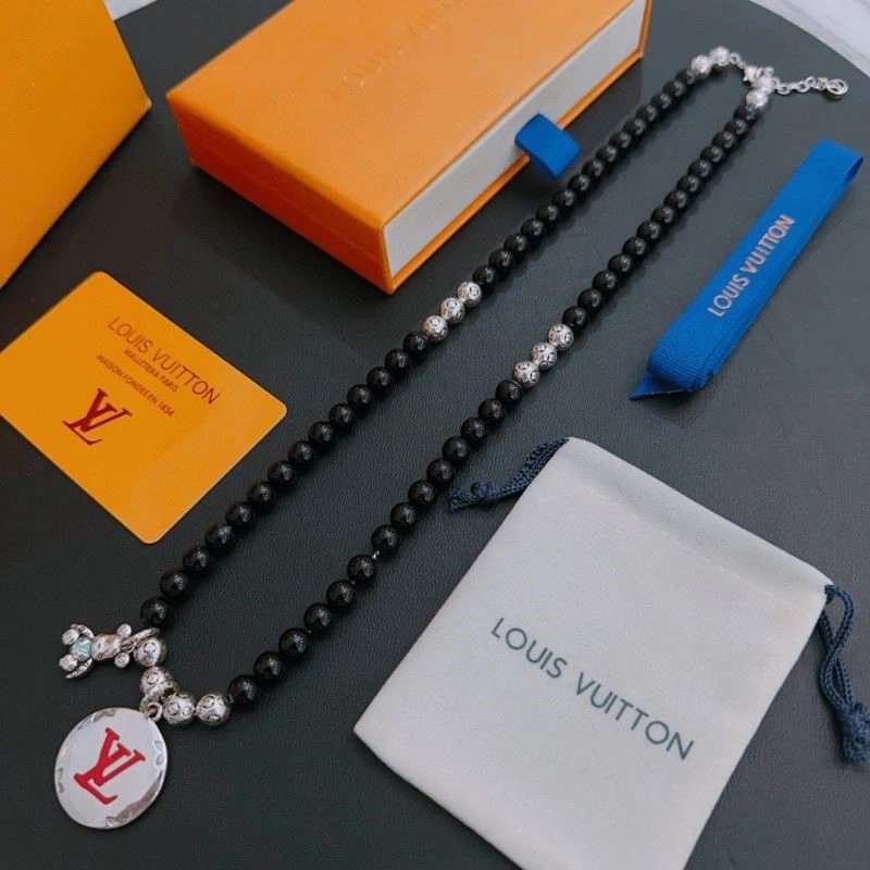 Louis Vuitton Necklaces ModernLook 248931