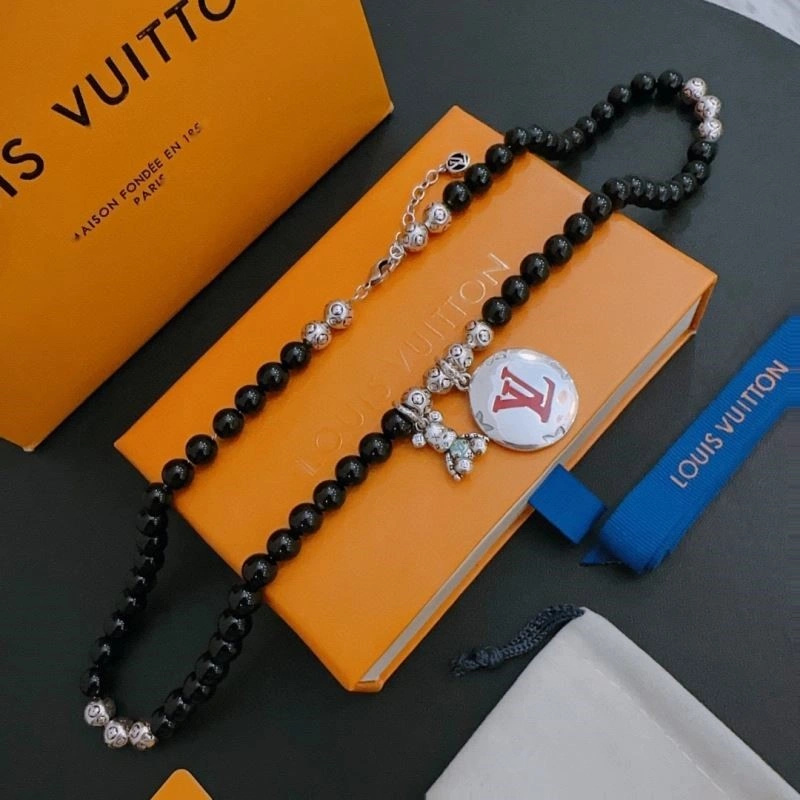 Louis Vuitton Necklaces ModernLook 248931