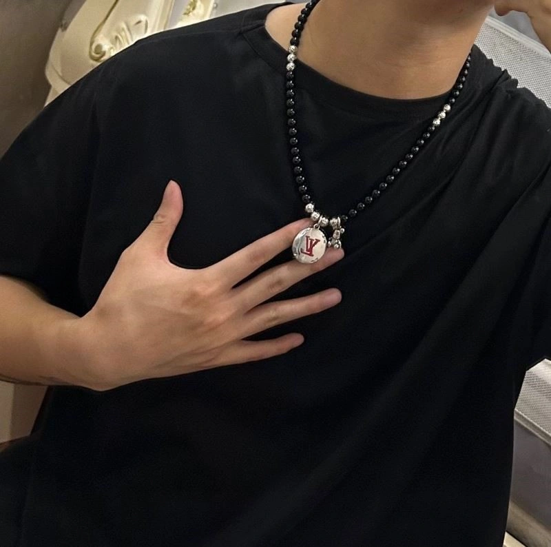 Louis Vuitton Necklaces ModernLook 248931