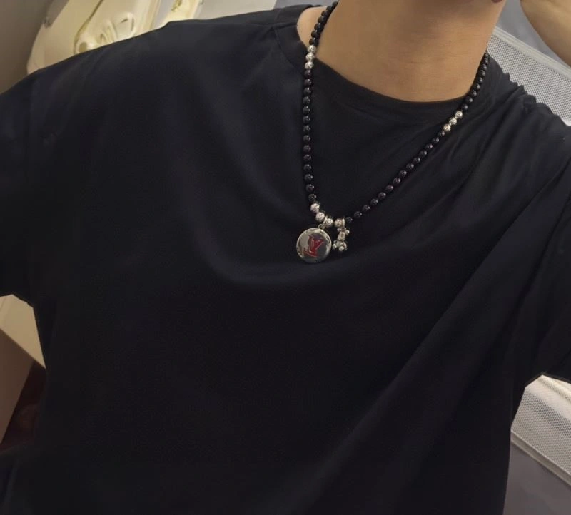 Louis Vuitton Necklaces ModernLook 248931