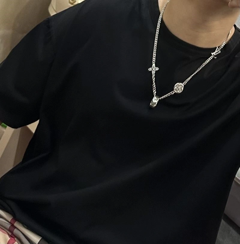 Louis Vuitton Necklaces Refined 248928