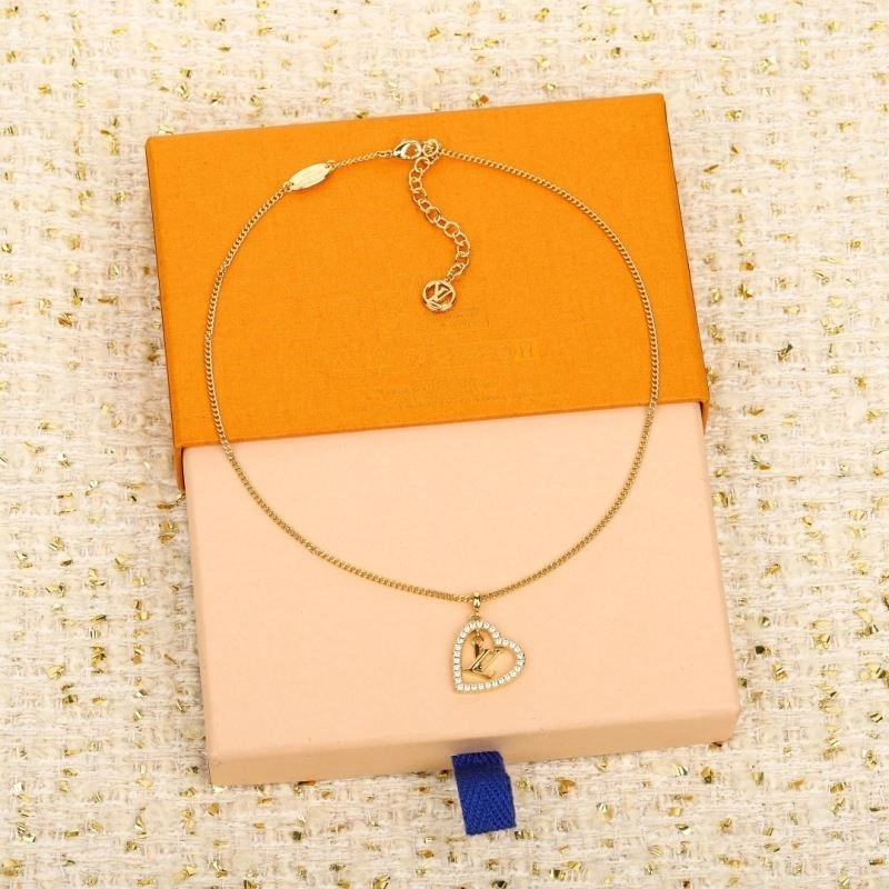 WellDesigned Louis Vuitton Necklaces 248899