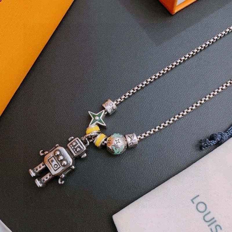 MultiPurpose Louis Vuitton Necklaces 248902