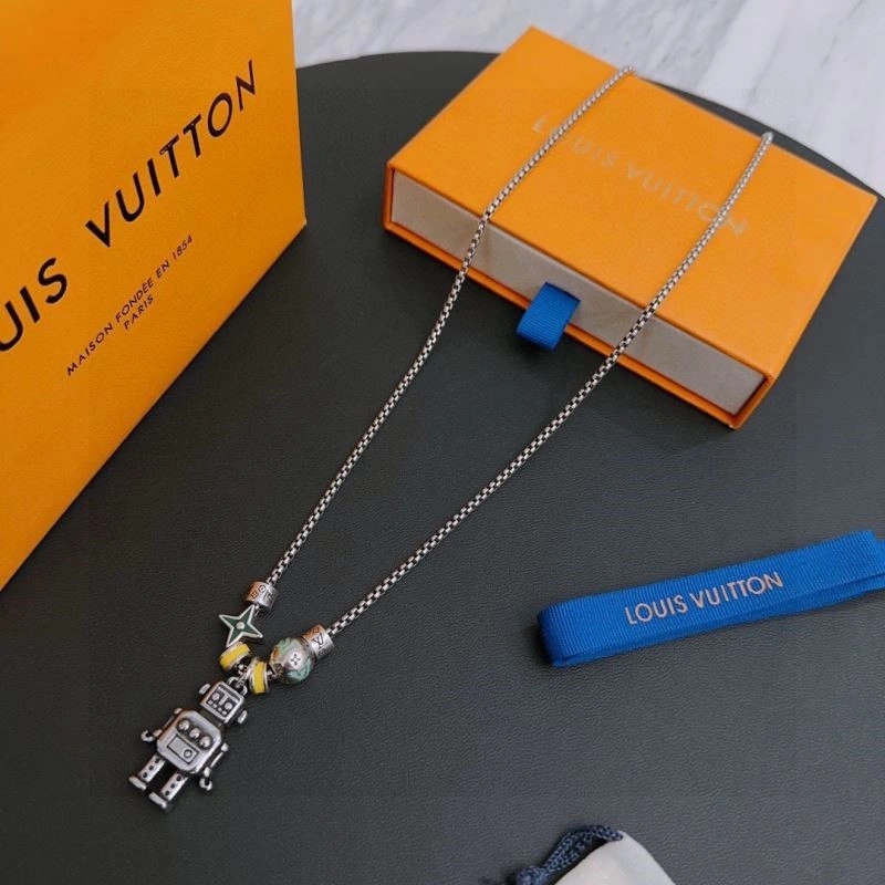 MultiPurpose Louis Vuitton Necklaces 248902