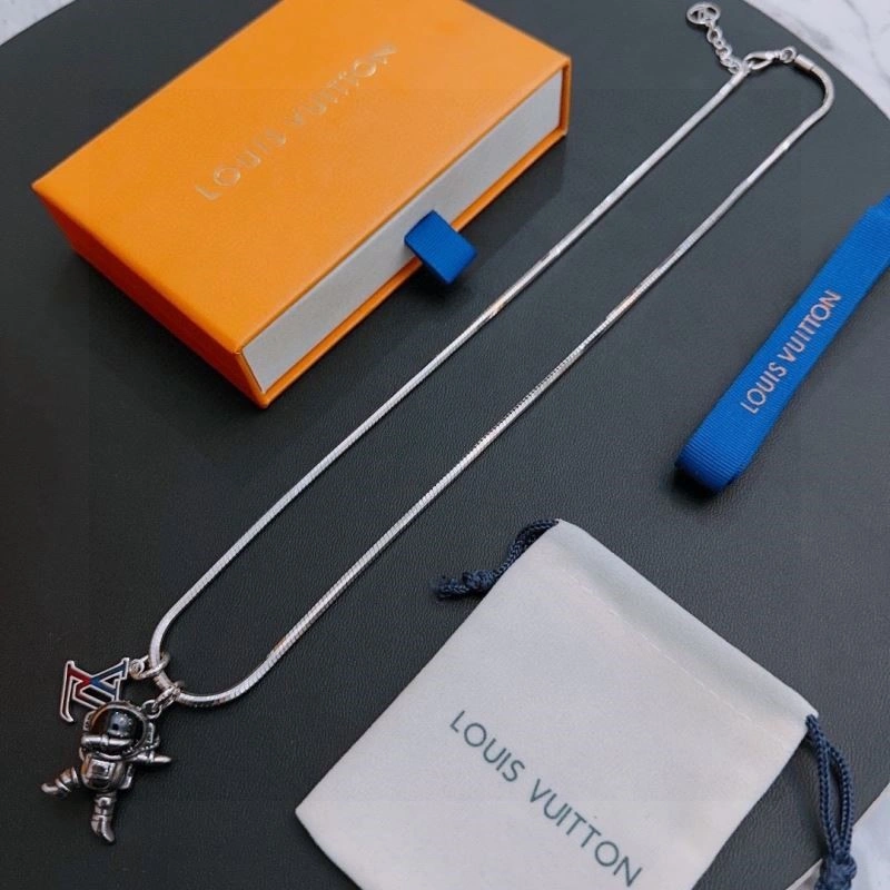 SportInspired Louis Vuitton Necklaces 248912