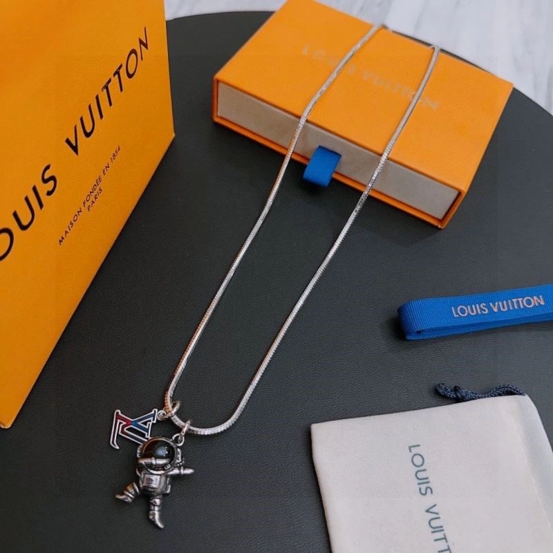 SportInspired Louis Vuitton Necklaces 248912