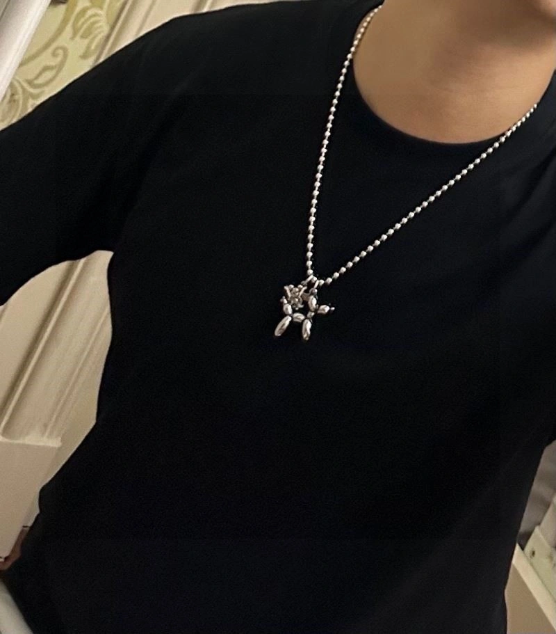 TravelReady Louis Vuitton Necklaces 248925