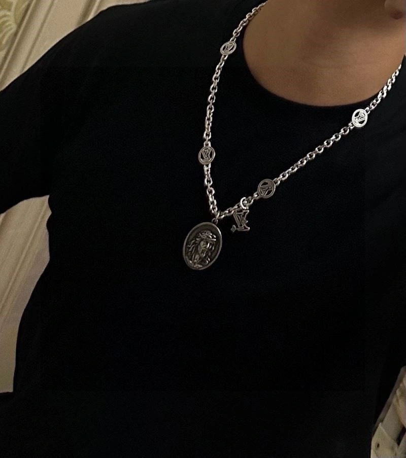 DailyWear Louis Vuitton Necklaces 248923