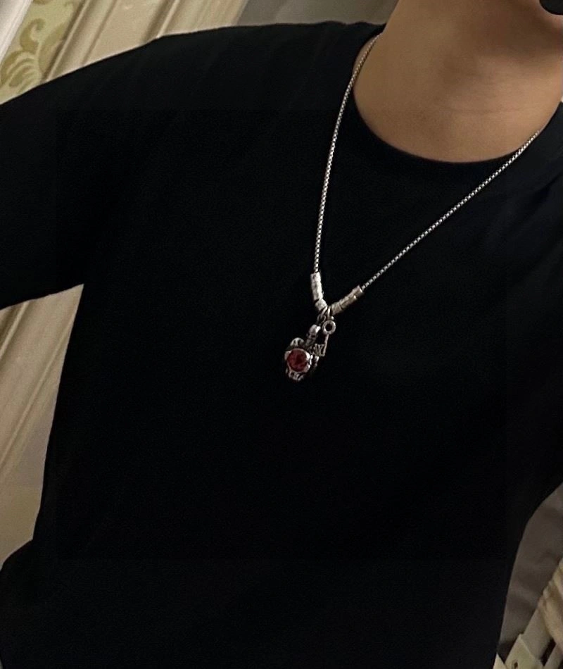 Louis Vuitton Necklaces SunProtective 248918